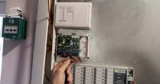 Монтаж беспроводной охранной сигнализации от 3100 руб. в Петергофе - ЭлектроПтф