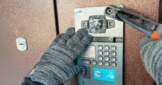 Установка умного домофона в Петергофе - цены от 2583 руб., условия, монтаж