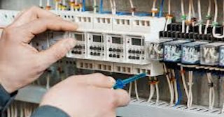 Проектирование и монтаж аварийного освещения от 3100 руб. в Петергофе - ЭлектроПтф
